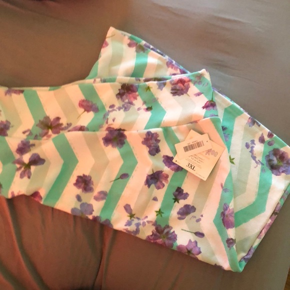 LuLaRoe Dresses & Skirts - LuLaRoe Cassie